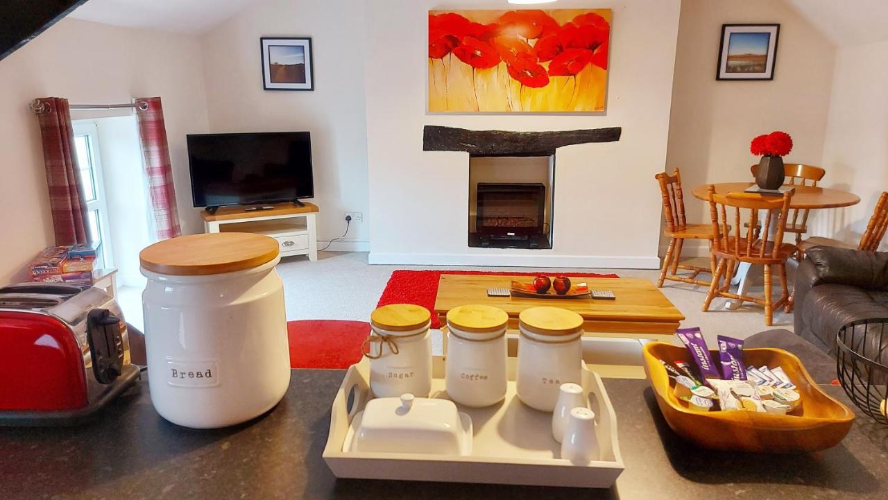 The Cock Hotel Bronllys 외부 사진