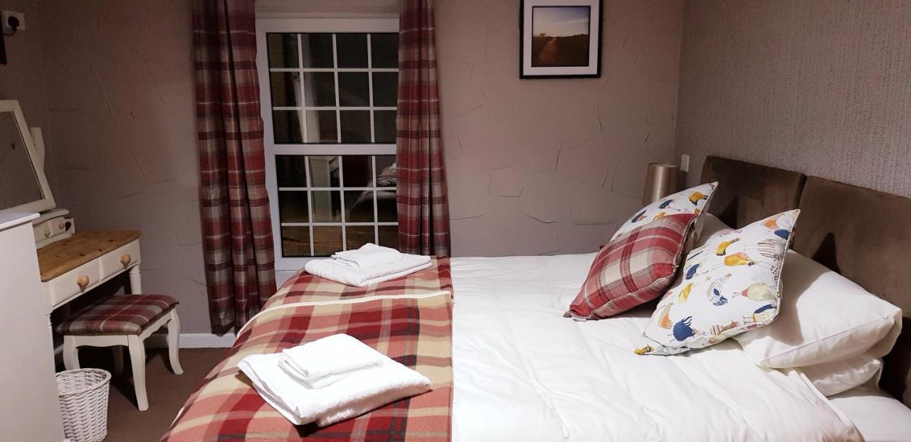 The Cock Hotel Bronllys 외부 사진