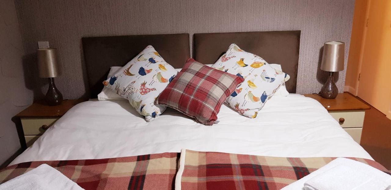 The Cock Hotel Bronllys 외부 사진